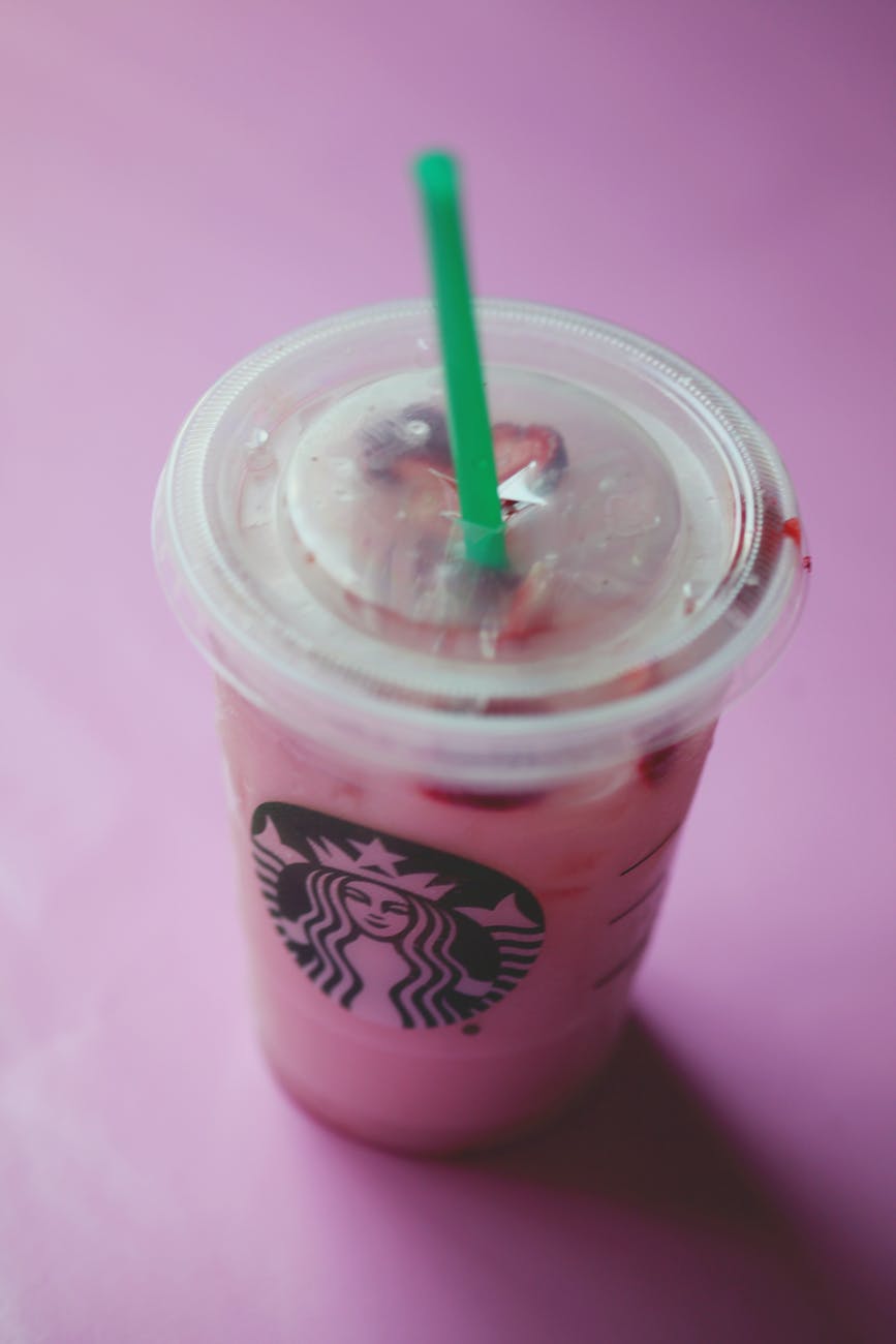DIY Starbucks Pink Drink – 5&nbsp;Ingredients